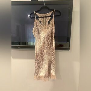 Elegant Lace Midi Dress in Cream